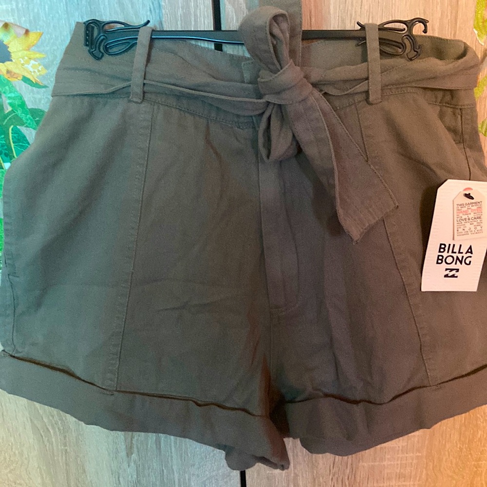 “Day after day” shorts